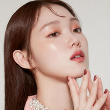 Lee Sung-kyung